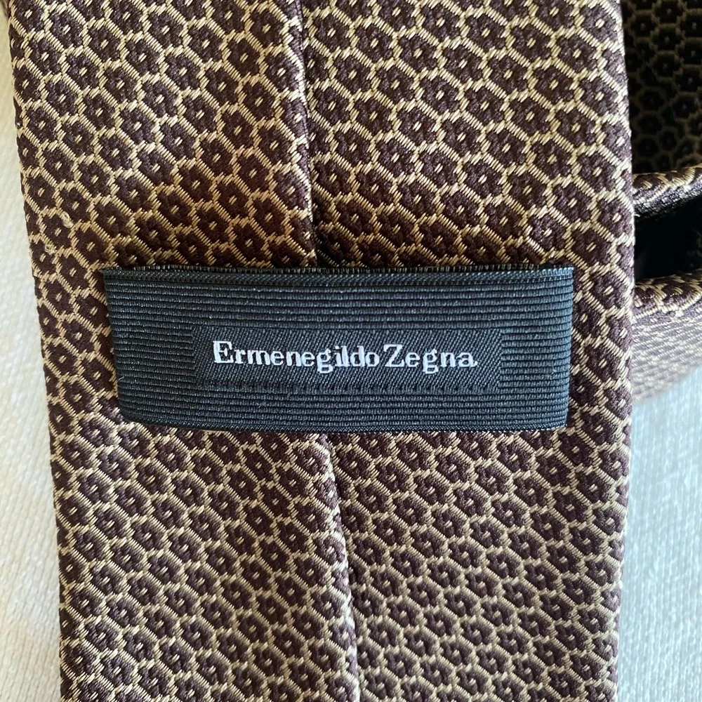 Ermenegildo Zegna Geometric Pattern Silk Tie Made in Italy